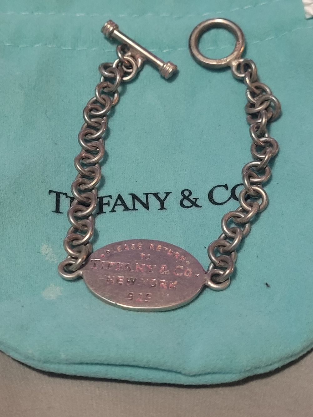 Tiffany & Co. Sterling Silver Men’s Oval ID Toggle Bracelet - Silver